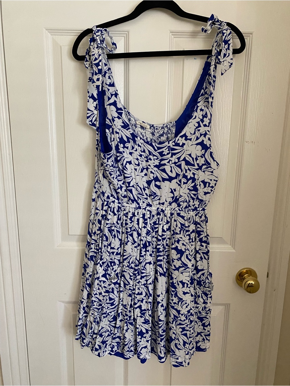 JODIFL Blue and White Floral Tie-Shoulder Sundress